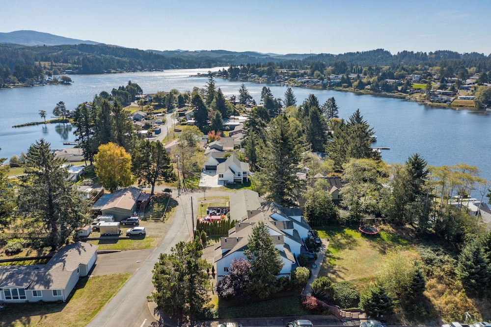 Coastal Adventures, Lake, Ocean, Casinos, Hiking