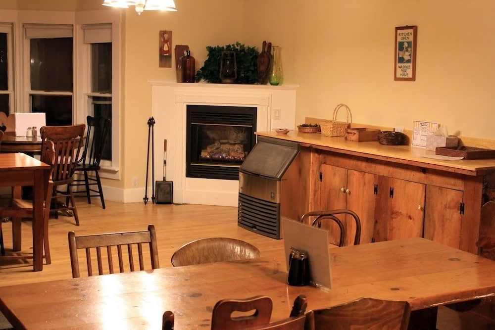 Plymouth Vacations - Salt Ash Inn - Property Image 152