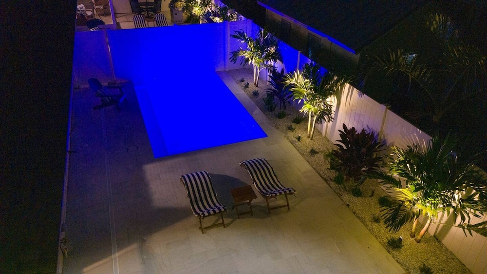 Downtown Gulfport Heated Pool