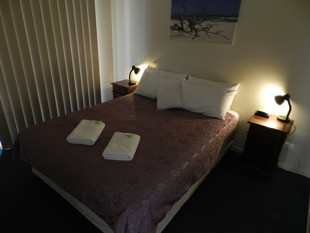 Harbourside Motel