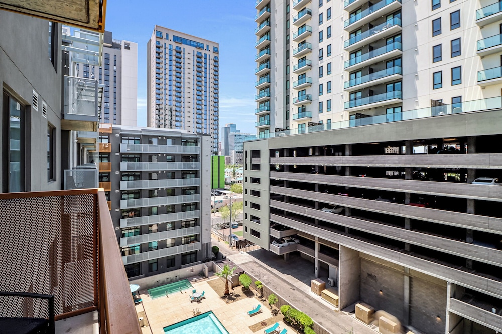 Phoenix Urban Luxury Escape