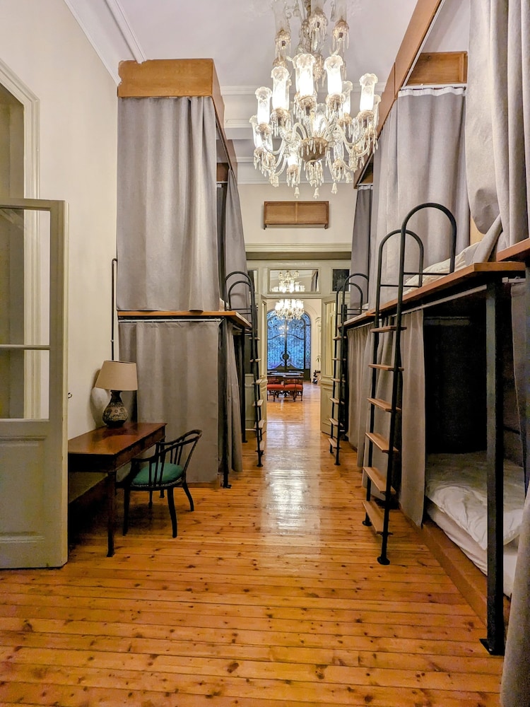 Layla Hostel