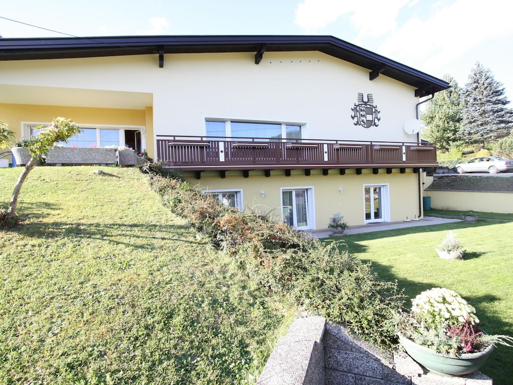 Spacious Apartment near Ski Area in Liebetig view 2