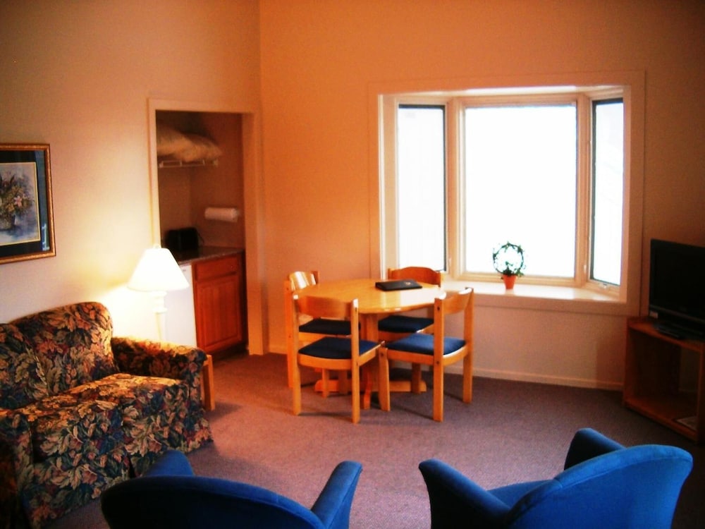 Attitash Motel
