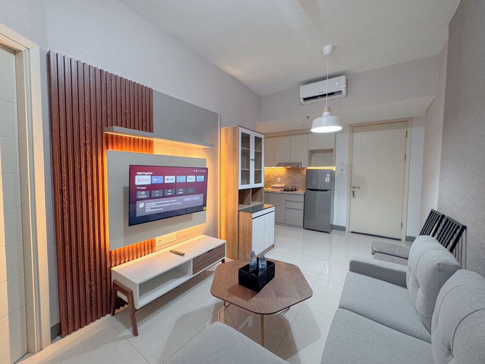 Minimalist 2Br And Well Design Room At Benson Supermall Mansion Apartment