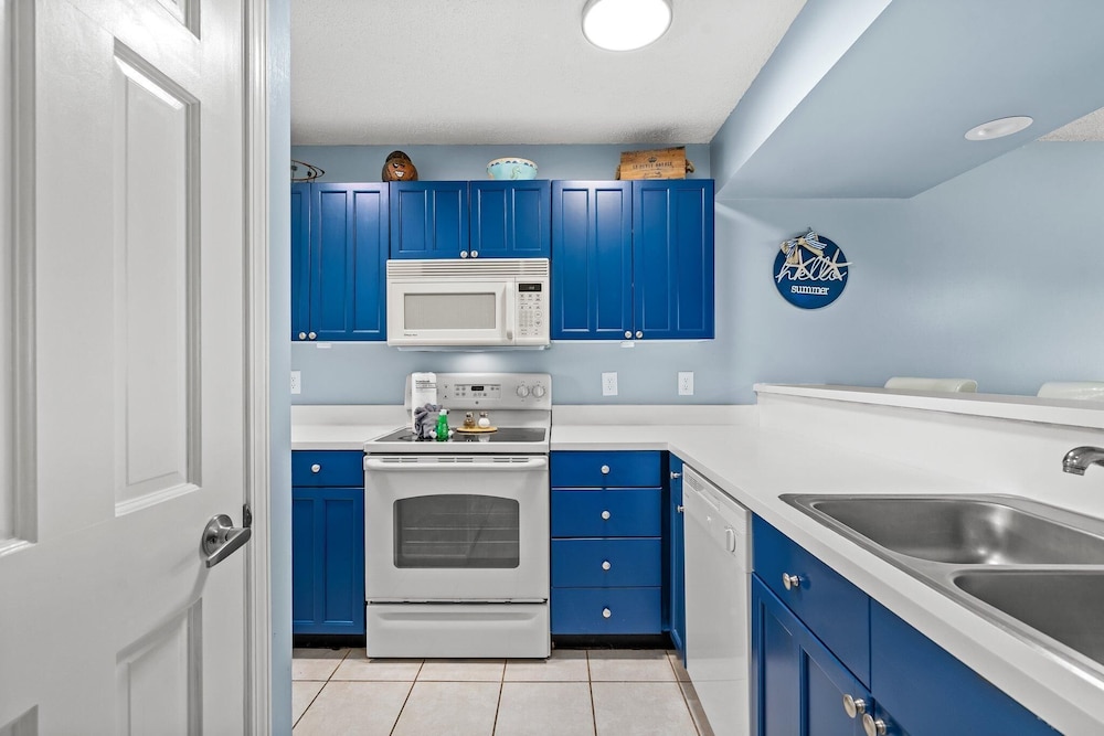 Edgewater Golf Villa 956