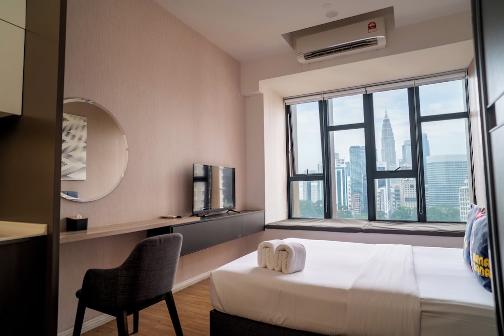 Ceylonz Suites KLCC by Mana-Mana