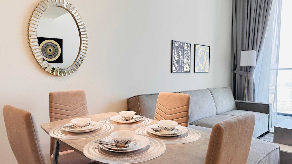 OYO HOME 1455 Premium 1 Bed Apartment