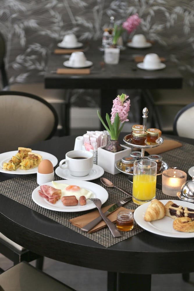 Kifisia Vacations - The Y Hotel - Property Image 10