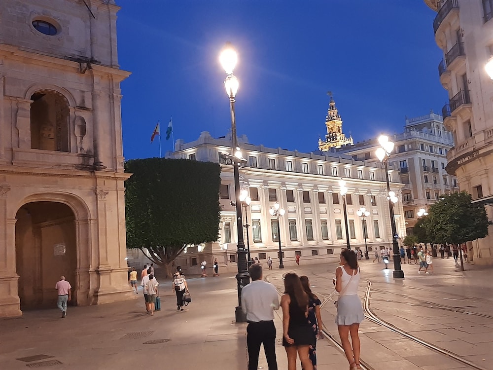 LA SUITE DEL CONDE