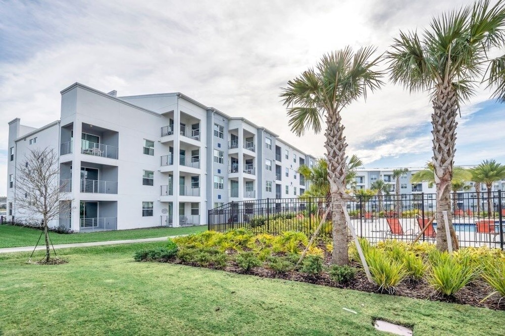 3180 Para Unit 101 3 Bedroom Townhouse