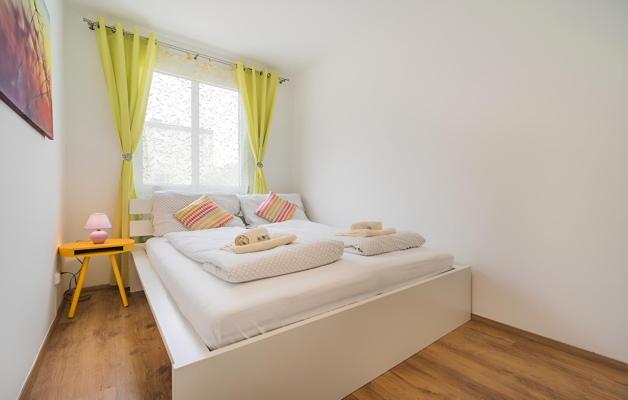 10Min Downtown 3 rooms Parking Metro100m