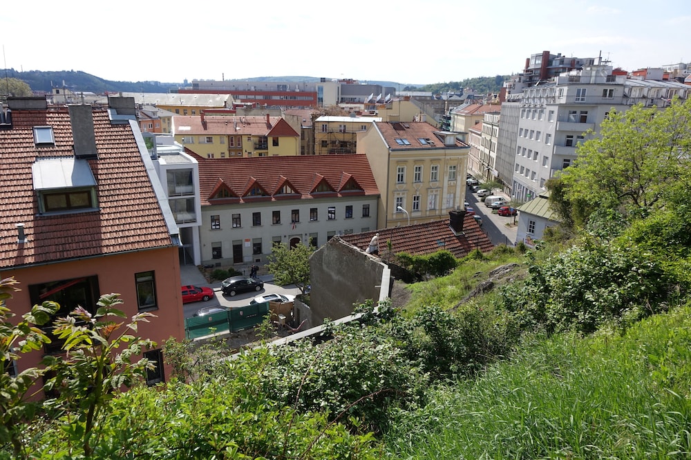 EEL Brno apartments