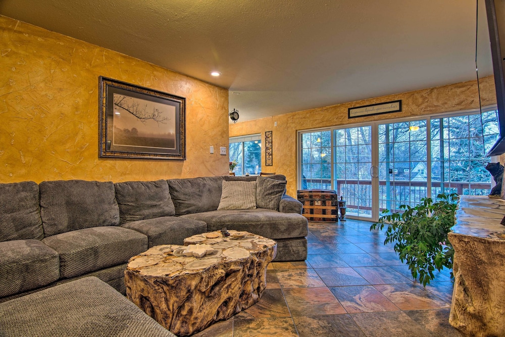 Modern Creekside Home: 9 Mi to Downtown Denver - Property Image 19