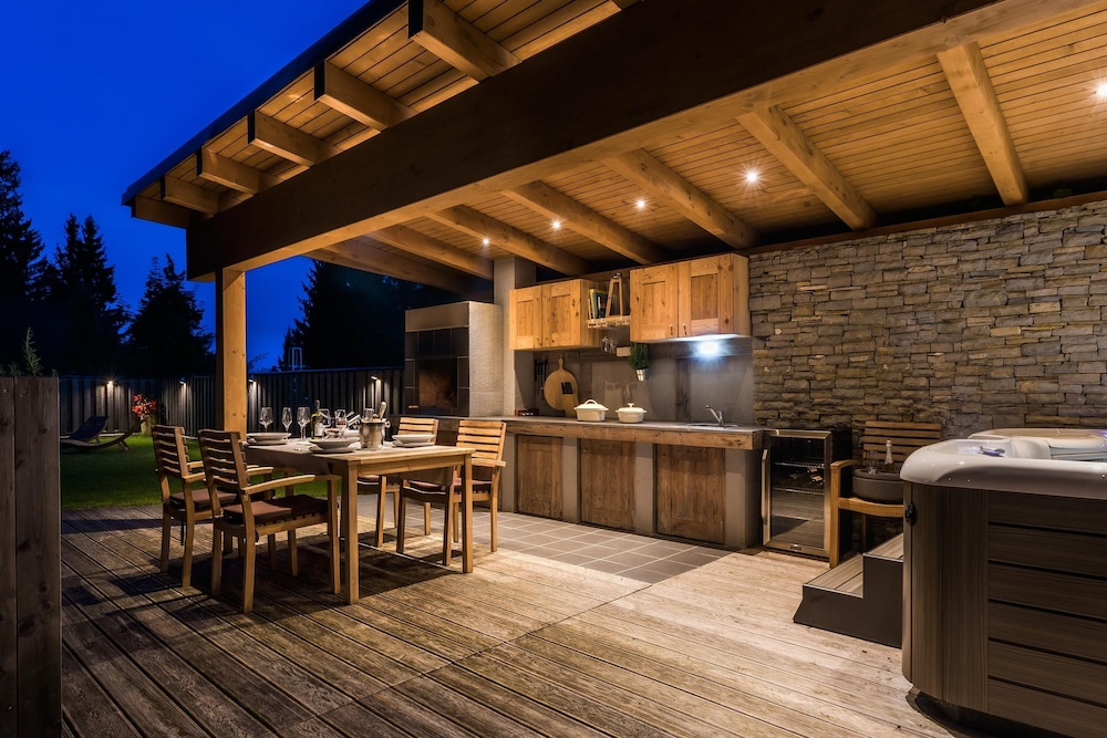 Chalet Natura With Sauna and Whirlpool CXL view 3