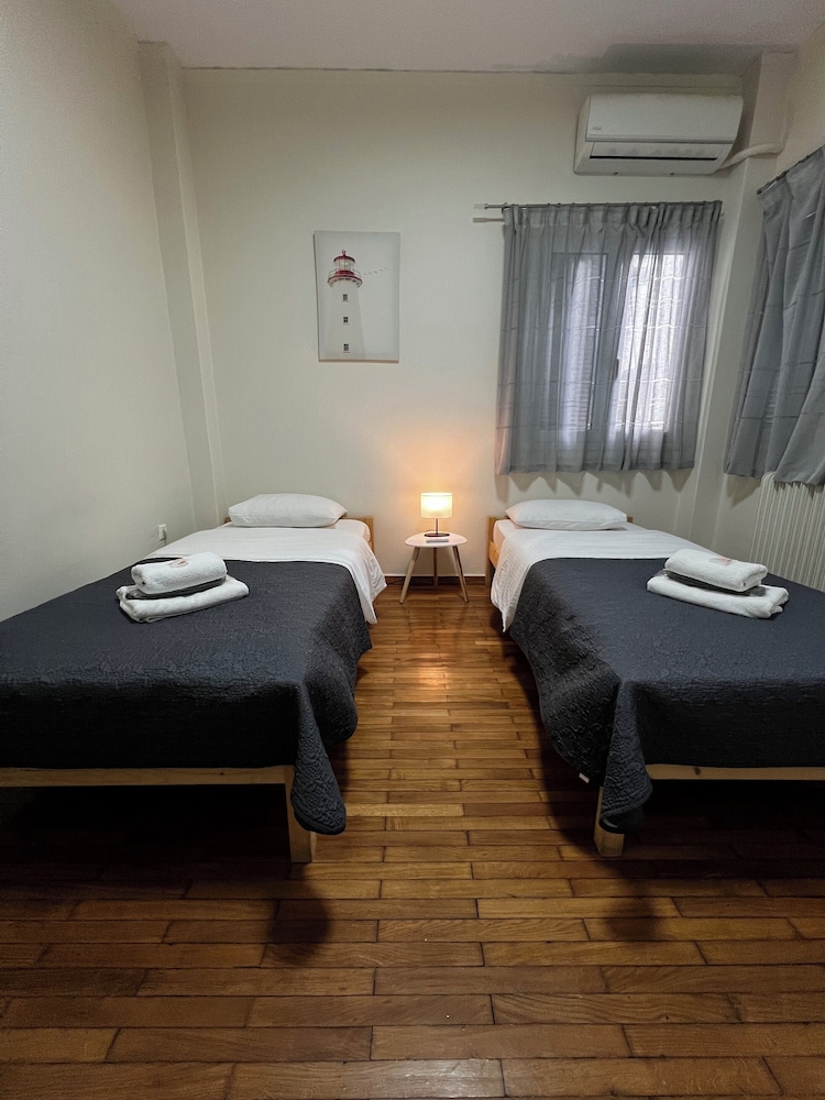 Pnyka Apartment 2