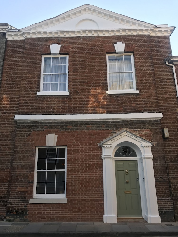 Loder House