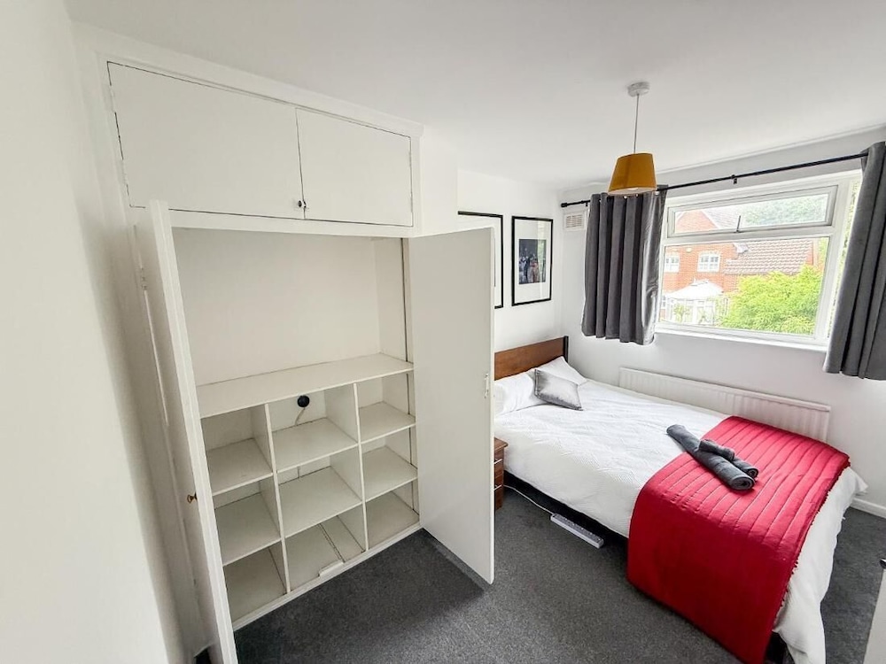 Bassetts House - Mins to Central London
