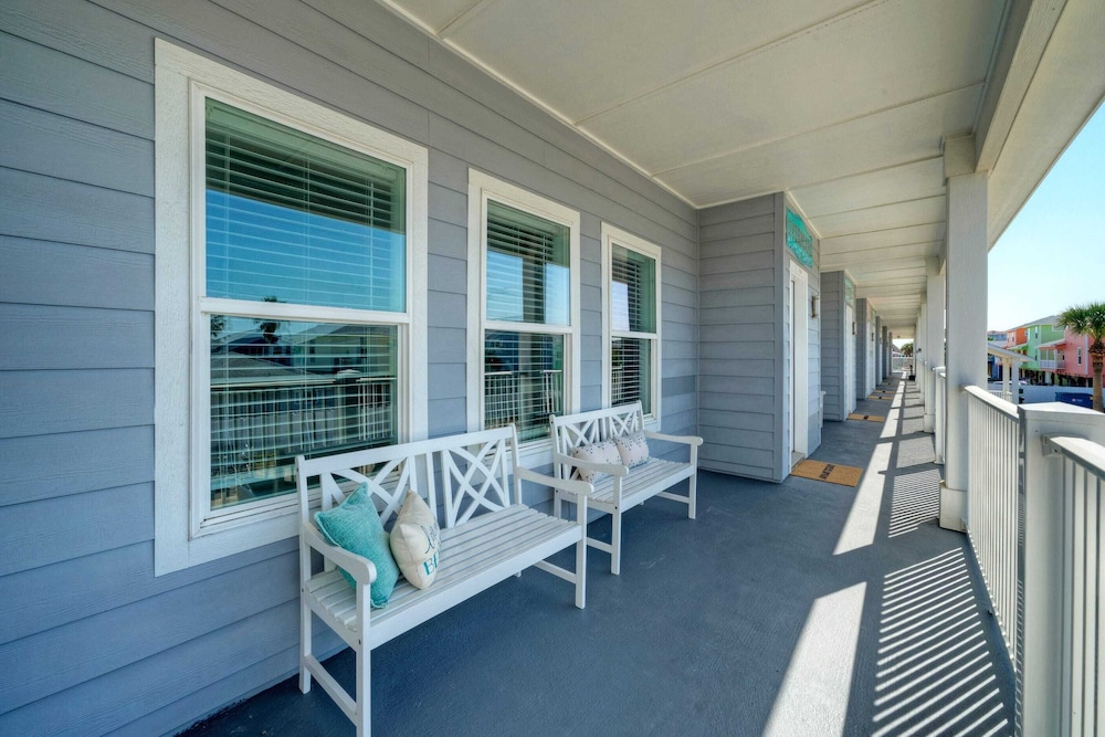 2 Condos for 14 Guests at Costa Bahia Pool, Minutes to Beach, Pet-friendly