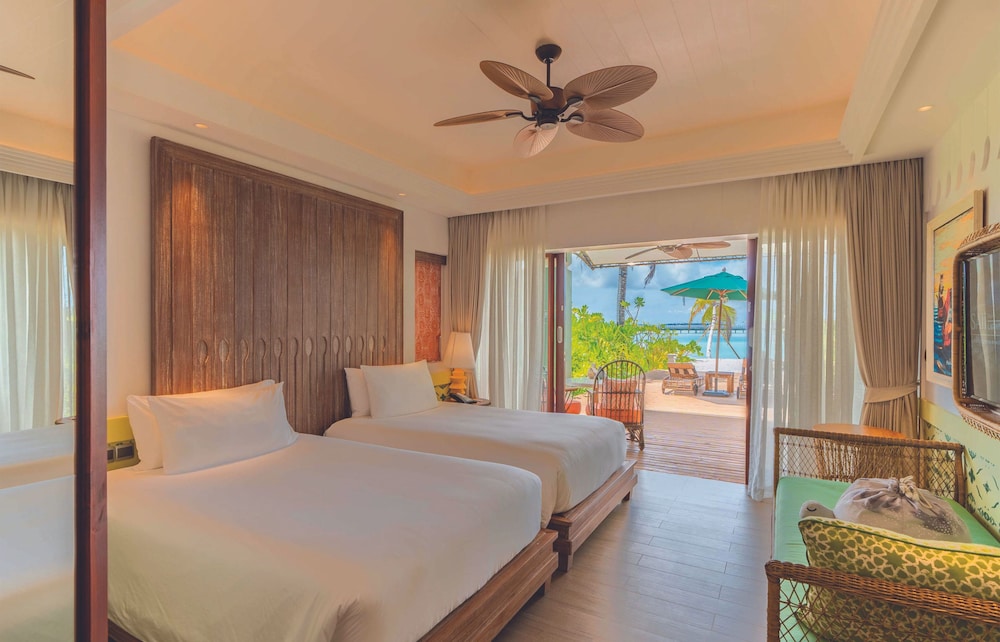 SAii Lagoon Maldives, Curio Collection By Hilton 128