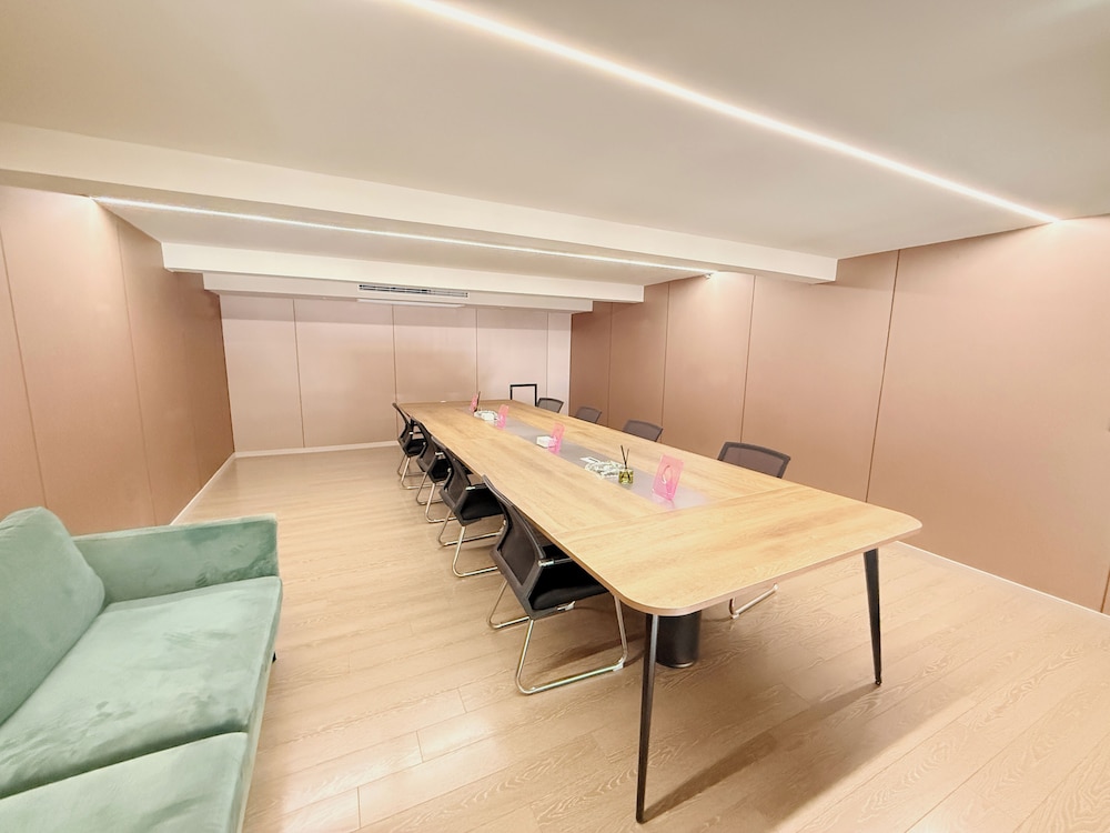 珠珠酒店(上海浦东国际机场店)