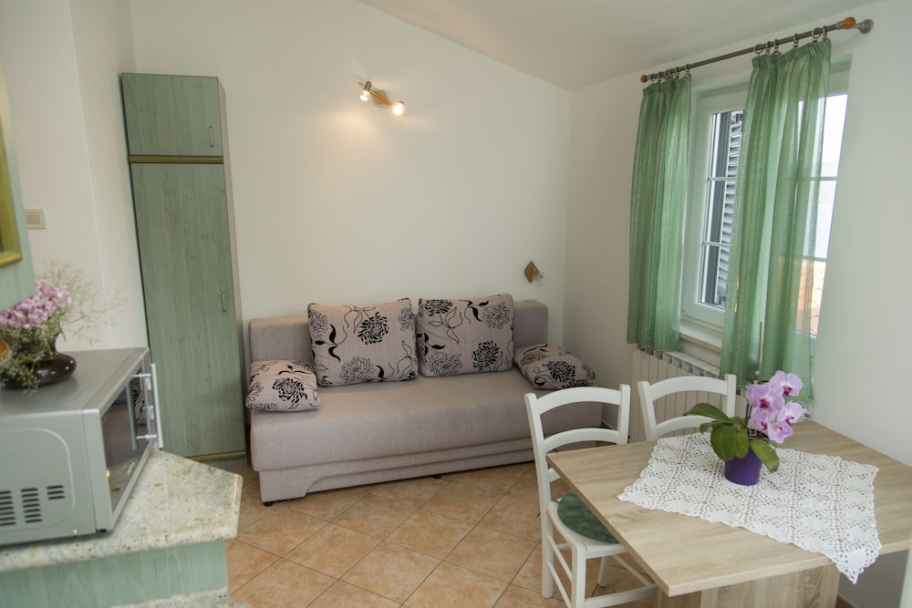 Apartments Tinka view 3