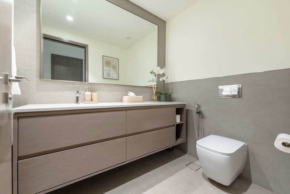 One Lux Stay Grande Signature Residences