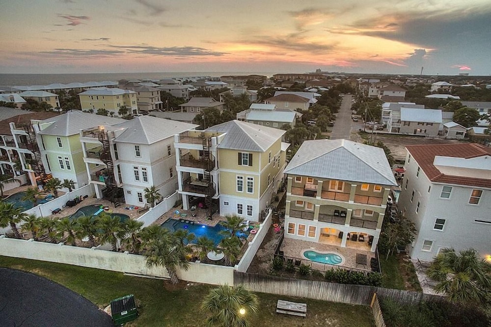 Acqualina 9 Bedroom Holiday Home by Five Star Properties