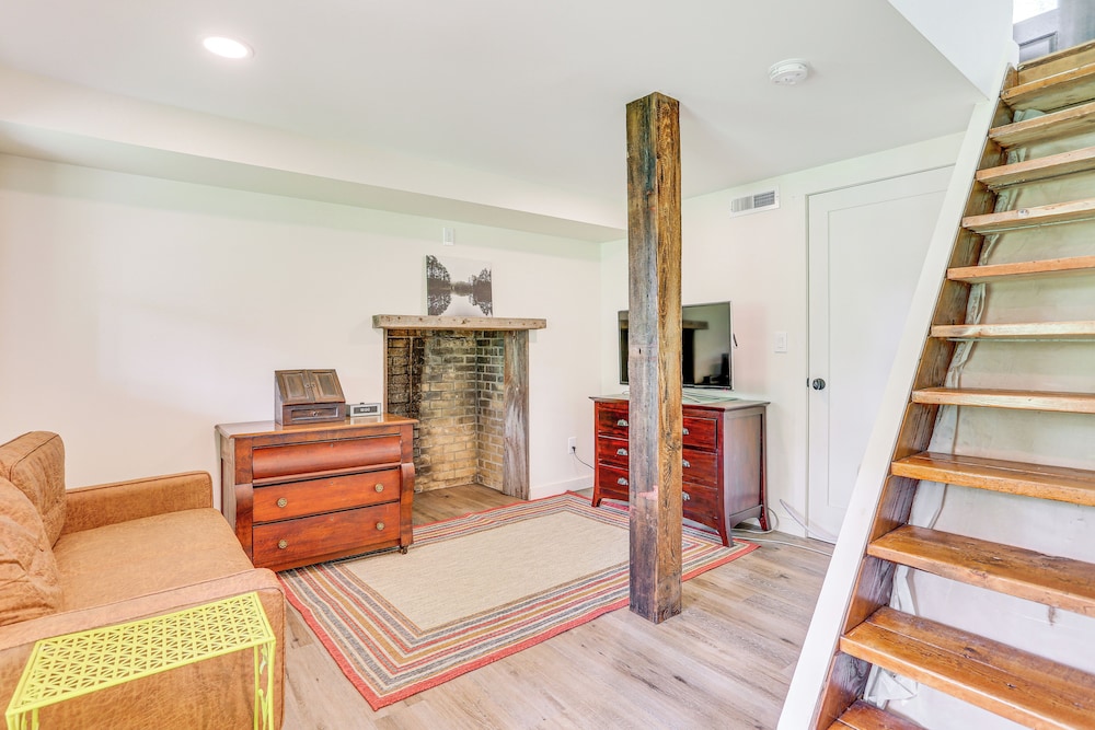 Waterfront Studio w/ Loft & Dock Near Narrowsburg!