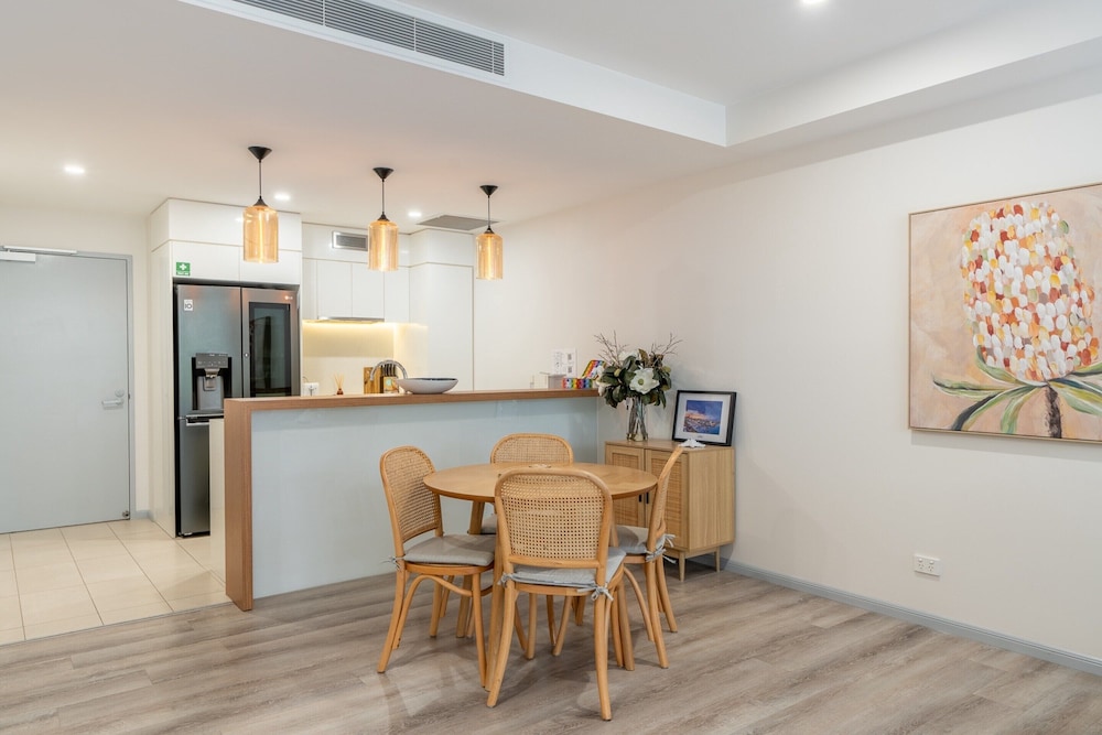 Best Location 2-bed With Gym, Pool 7-min From CBD