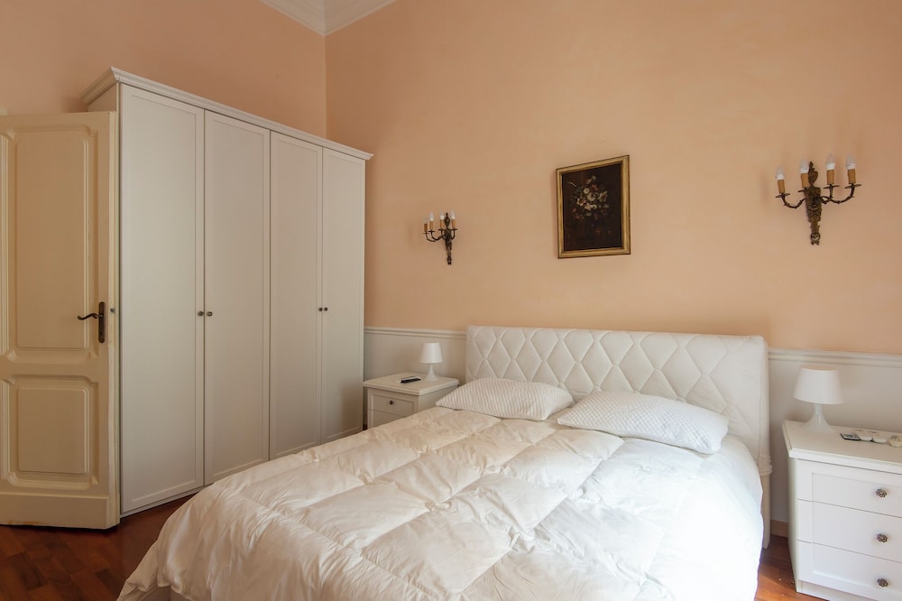 Vatican Luxury Three Bedroom Apartment photo 3