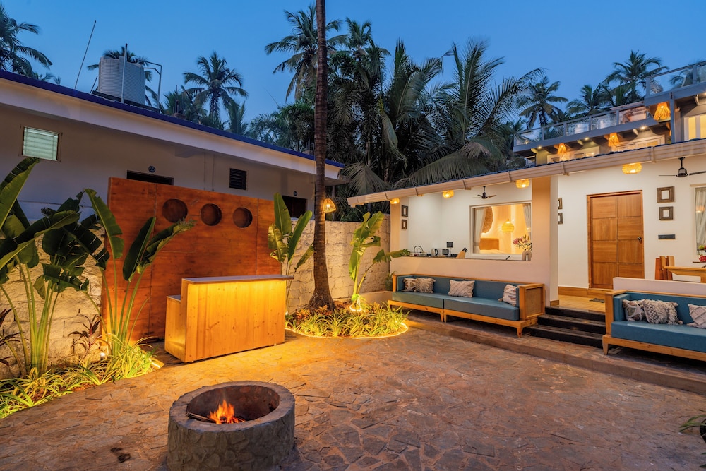 ELIVAAS House of Neptune 1 BHK Boutique