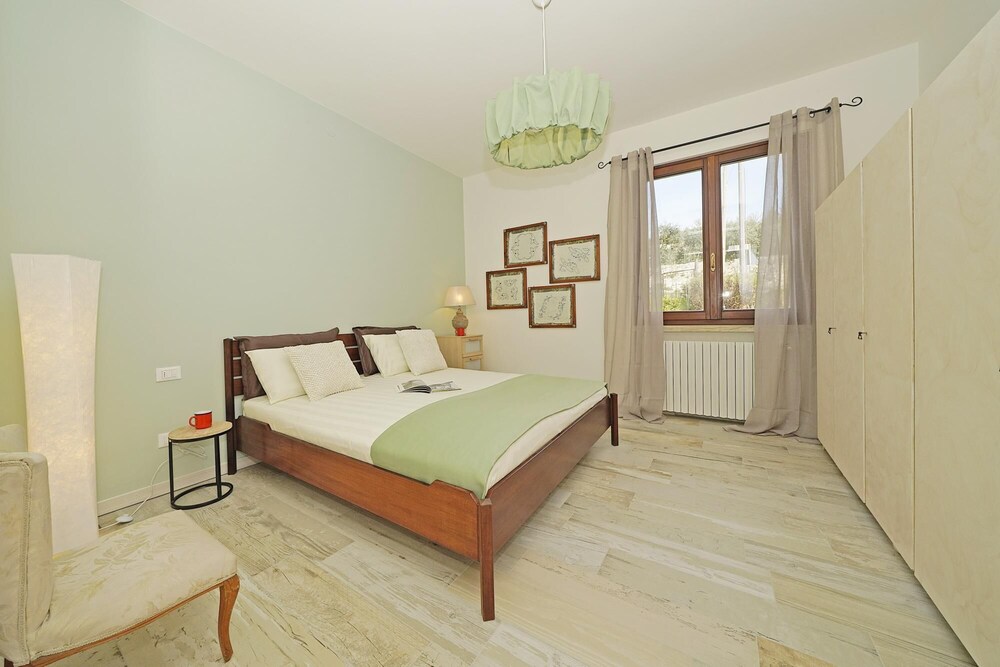 Le Fontane Lux in Ro view 2