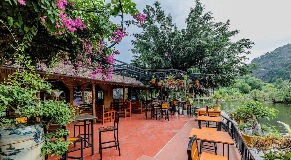 Tam Coc Bungalow