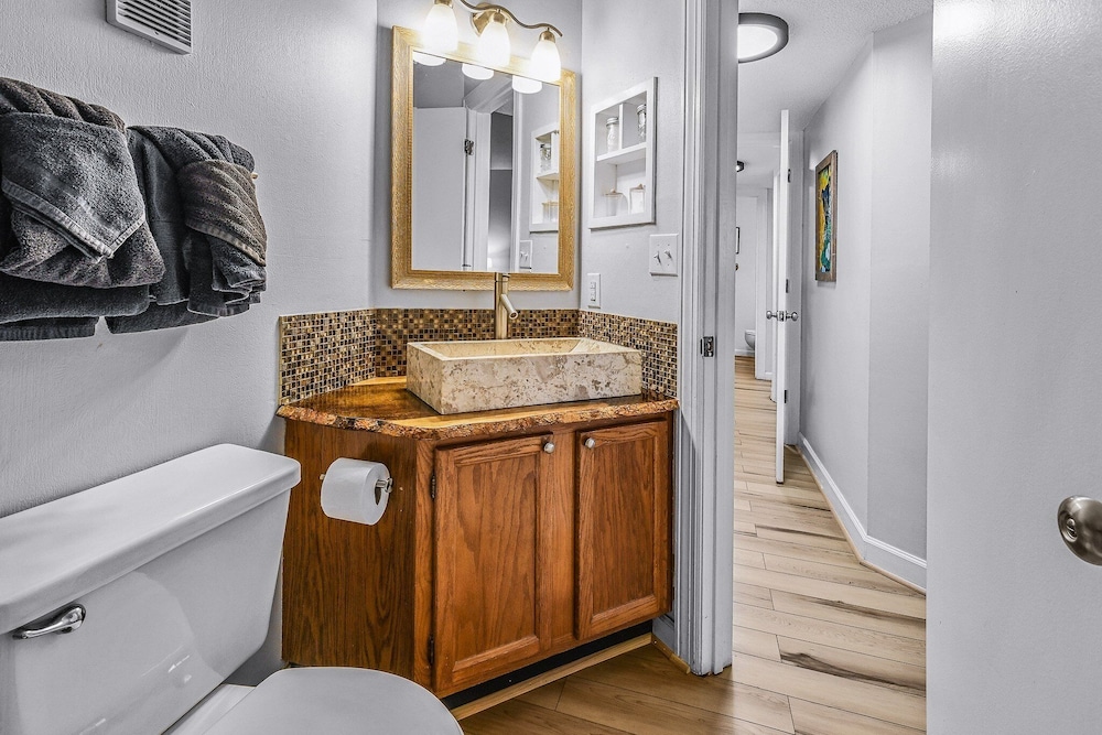 Heavenly View 2 Bedroom Condo