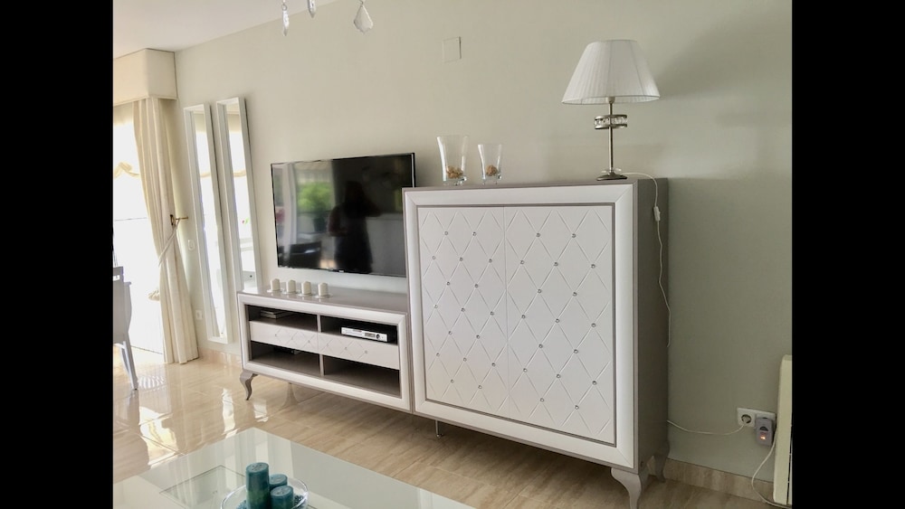 MI CAPRICHO C11 luxury apartment by the Sea