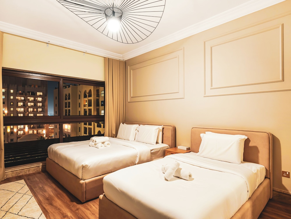 New Fairmont Residences by Propigo