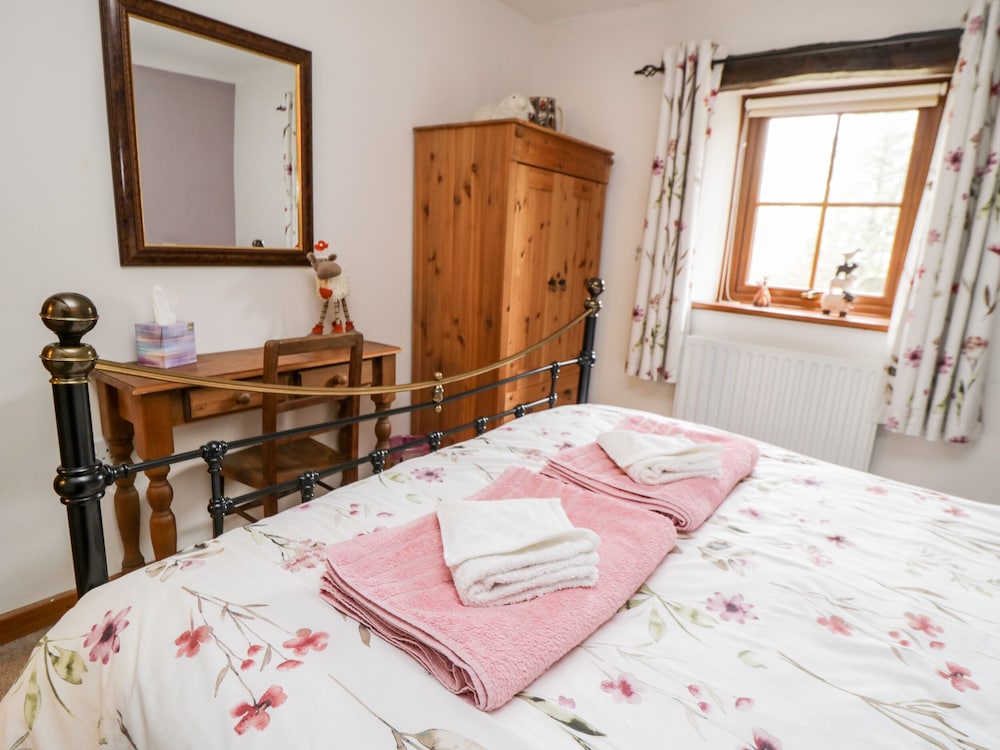 Lavender Cottage view 5