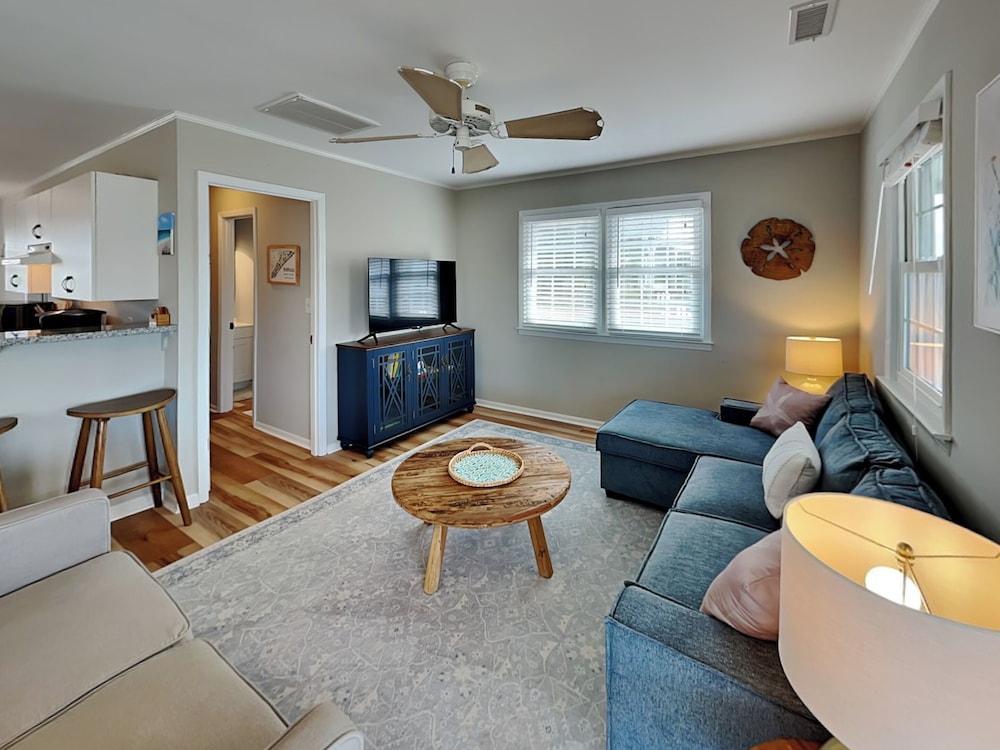 The Sassy Sea Turtle by Topsail Realty