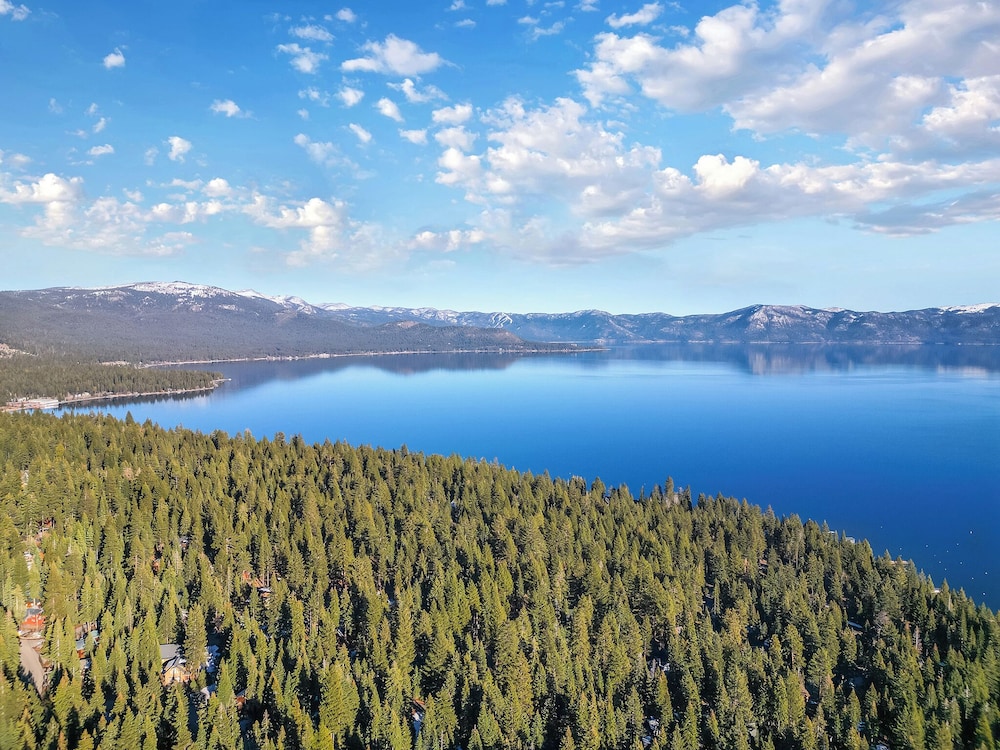 Carnelian Bay Getaway