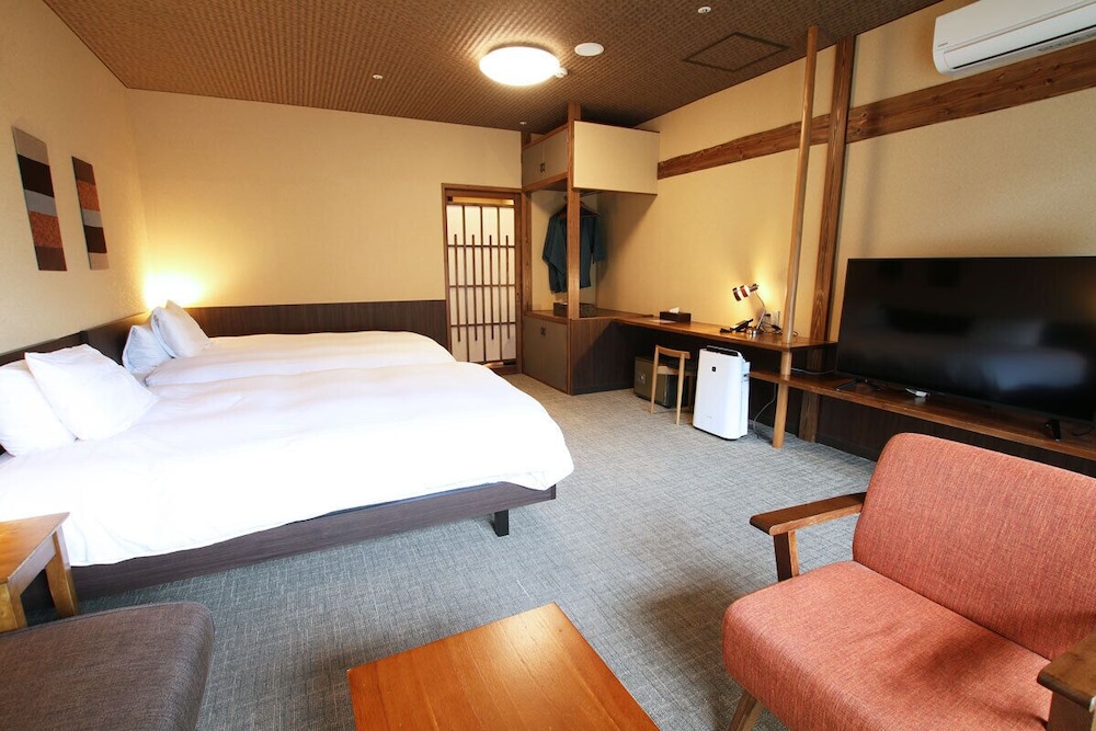Kutsurogijuku Chiyotaki