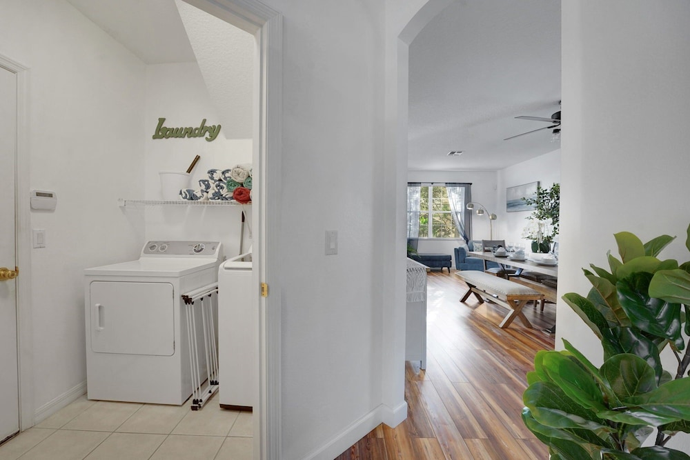 310hc-west Haven 5 Bedroom Home
