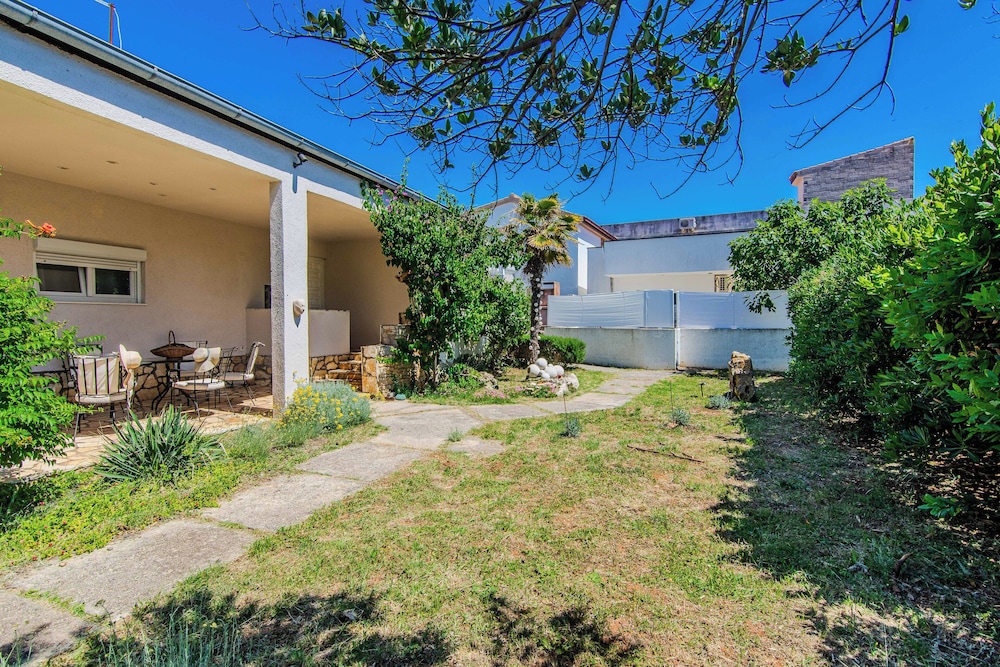 Holiday home Korbar