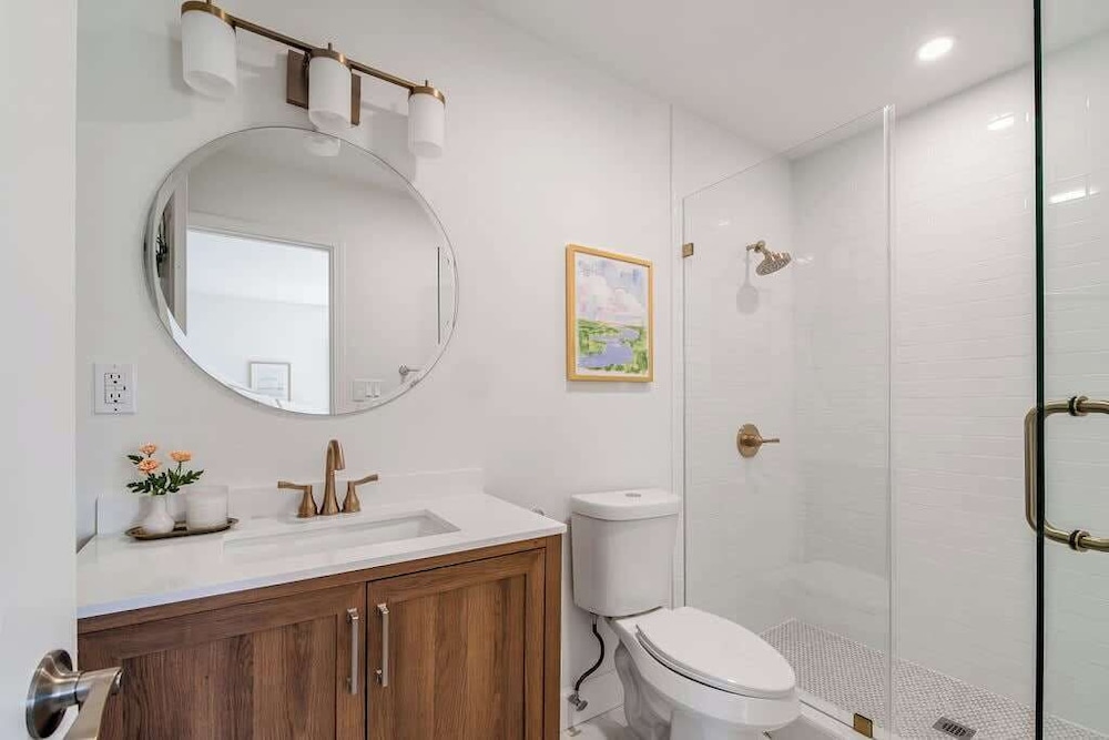 Luxe Poolside Retreat W/sauna-minutes From Downtown!