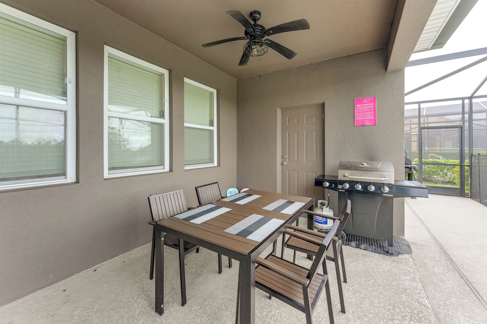 10 Mi to Disney World: Oasis w/ Resort Amenities!