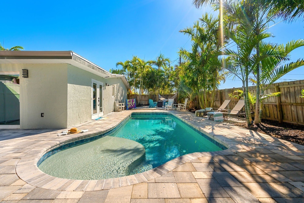121 Atlantic Blvd