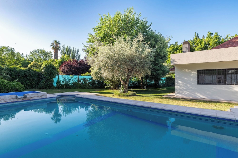 MOT Wine Country Mansion