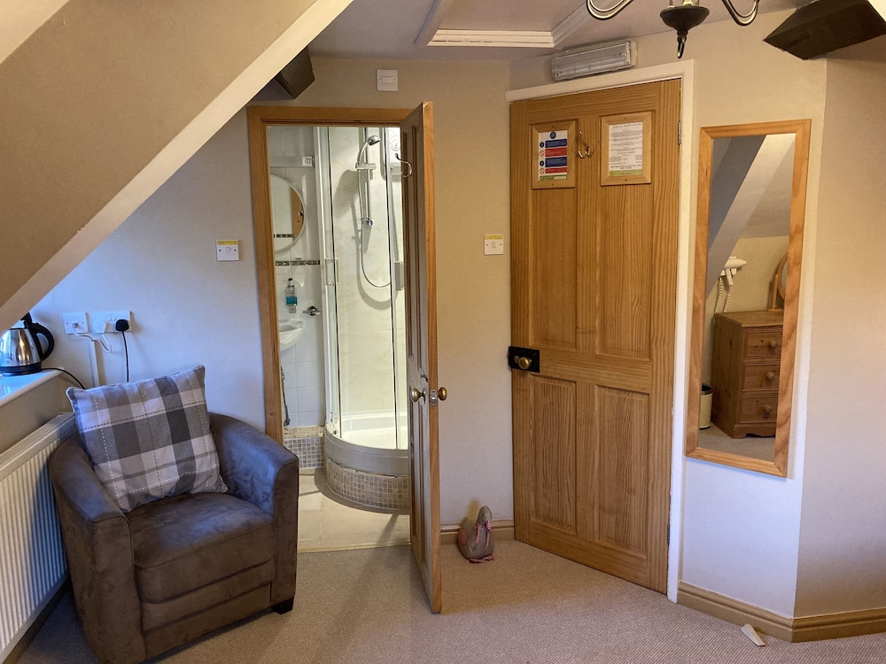 Llwyn Onn Guest House