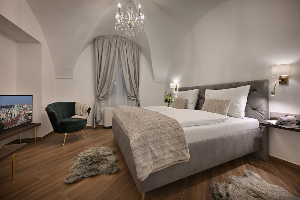 Kaiserstein Palace Apartments