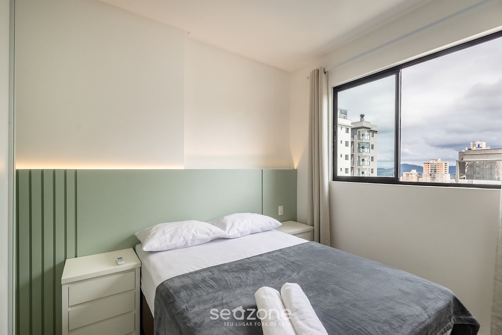 2BR Apt w/ Balcony Near the sea Mts1503